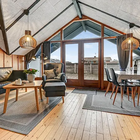 Fully Renovated - Cosy Home-sj681